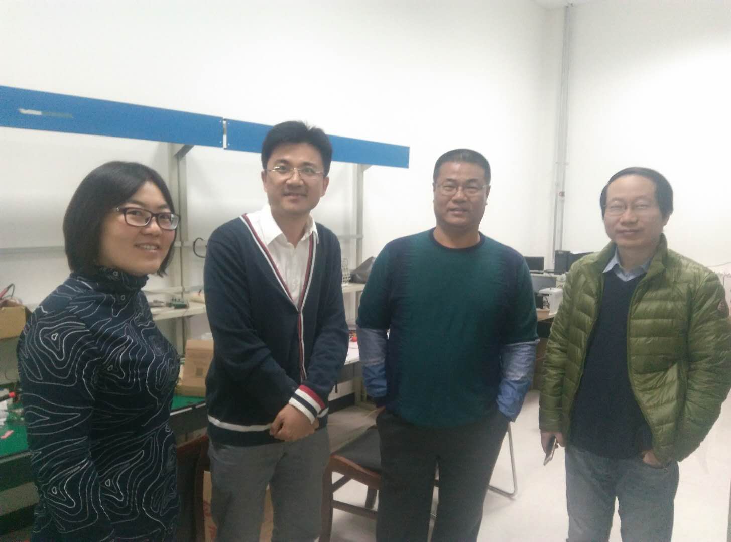 孙立博士、王晓璨博士参观黑料网
电气工程系实验室